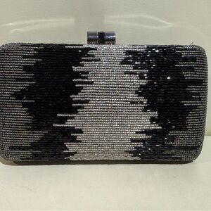 NWT Sondra Roberts Elegant Black and Silver Beaded Clutch